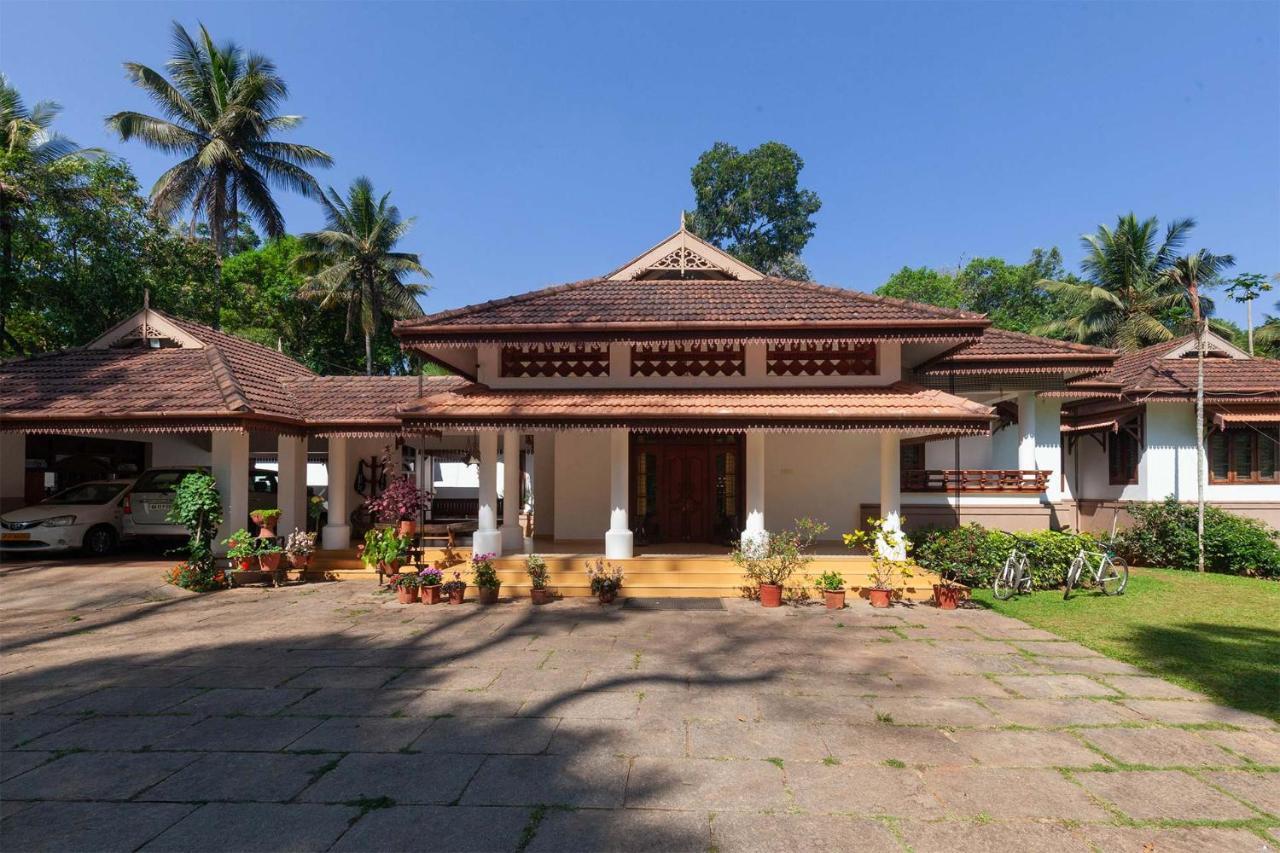 Crystal Homestay By Veo - Part Of Stayvista Madikeri Eksteriør bilde